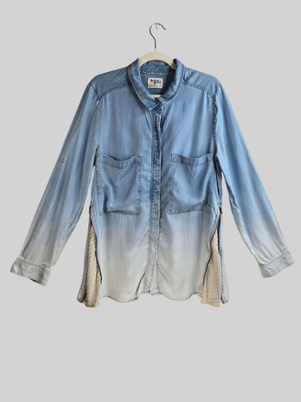 Holding Horses Button Down Shirt Blue Chambray Long Sleeve Top Western Americana